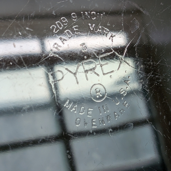 Pyrex Glass Baking Dish Set - Picture 3 of 5